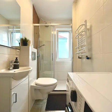 Δωμάτια σε οικογενειακή κατοικία Mmrent Jellyfish *